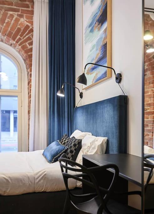 Urban-Glam City Centre Studio With A Gym And Terrace Tallin Exterior foto