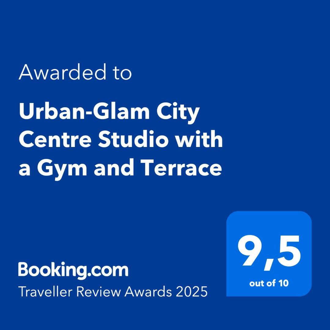 Urban-Glam City Centre Studio With A Gym And Terrace Tallin Exterior foto